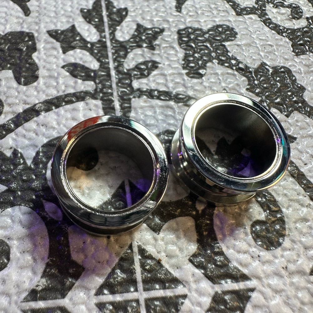 16mm Stainless steel tunnel gauges